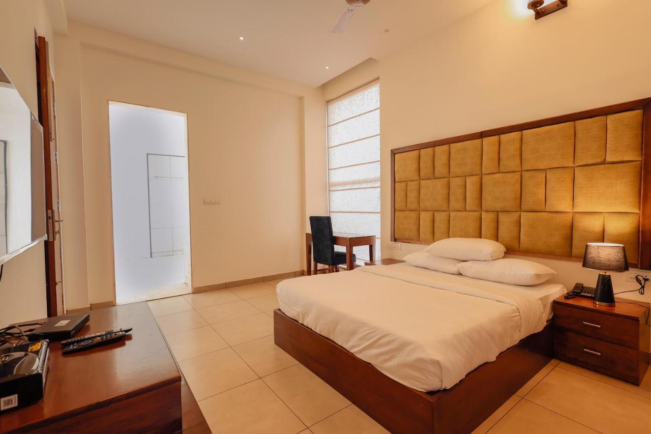 Falcon Suites Whitefield Bangalore Bagian luar foto